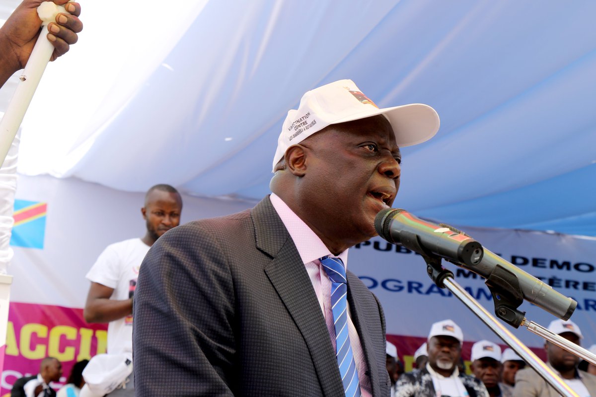 OMSRDCONGO's tweet photo. La #RDC a lancé auj à Kinshasa l'introduction du nouveau vaccin, #Rotasiil pour prévenir les diarrhées dues aux #Rotavirus. Le vice Min @MinSanteRDC Albert M'peti a présidé la cérémonie. Le Rep @OMSRDCONGO @DeoNshimiriman4 a parlé au nom des partenaires tech & financiers @gavi https://t.co/d2S5wA2nJe