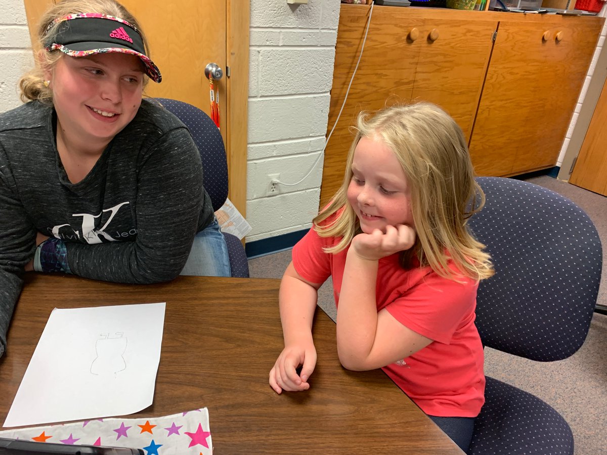 InmanSchools's tweet image. This project just got REAL for my 6th Graders! They met their 1st/2nd Grade clients &amp;amp; got the scoop on the monsters they are digitizing! What a partnership!  @coachpilly @regehr_kelli #DriveStudentSuccess #MultiAgeLearning via @techytamara