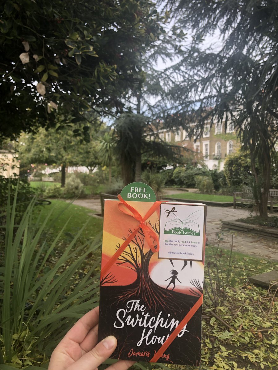 the_bookfairies's tweet photo. The beautiful #switchinghour is being hidden today around the UK... this is live from #london! #switchinghourtbf #bookfairies #ibelieveinbookfairies @damarisyoung @scholasticuk #halloween #thebookscaries https://t.co/TJskjHmYT9