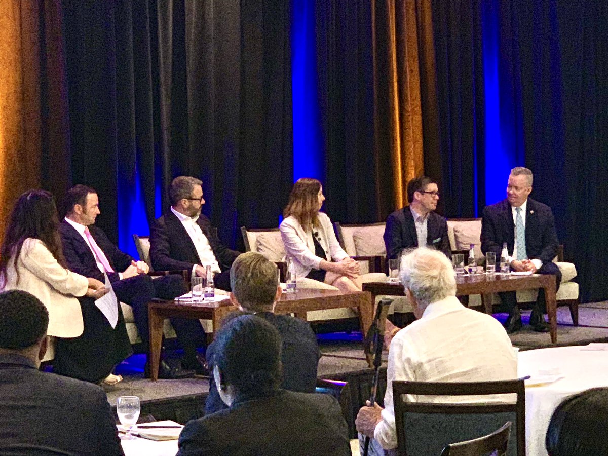 's tweet image. Our industry panel is discussing how #insurance companies can collaborate &amp;amp; incentivize communities to build resilience @disastersafety @ABIR_Bermuda @AXA_XL @NephilaCapital @GuyCarpenter #ClimateChange #climaterisk