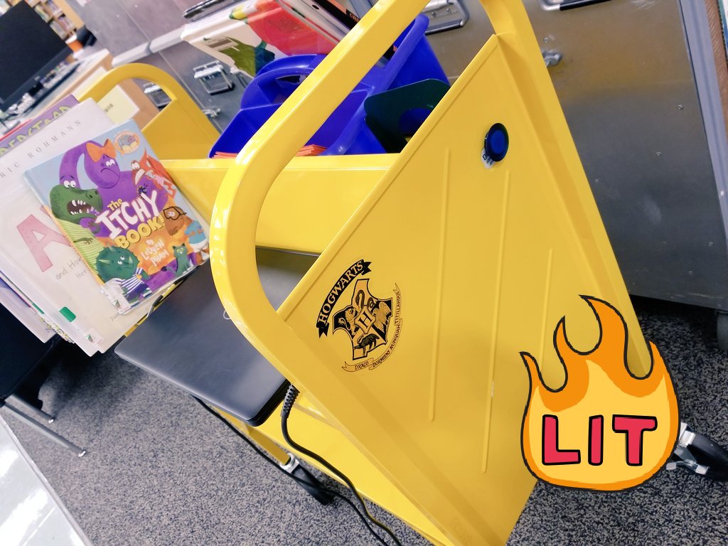 The #WielandES library is being used for a district meeting but that doesn't stop us from reading! I'm taking the library to the classrooms today! #pfisdlibraries #HogwartsExpress