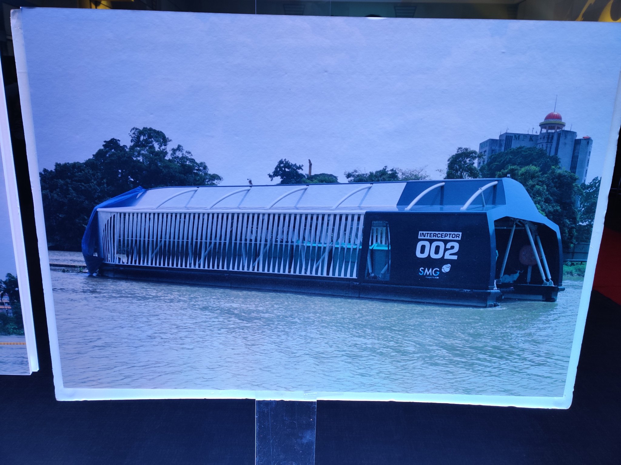 Amirudin Shari On Twitter This Is The Interceptor Brainchild Of The Ocean Cleanup From Rotterdam It Is One Of Two Units In Operation In The World One In Netherlands The Second In