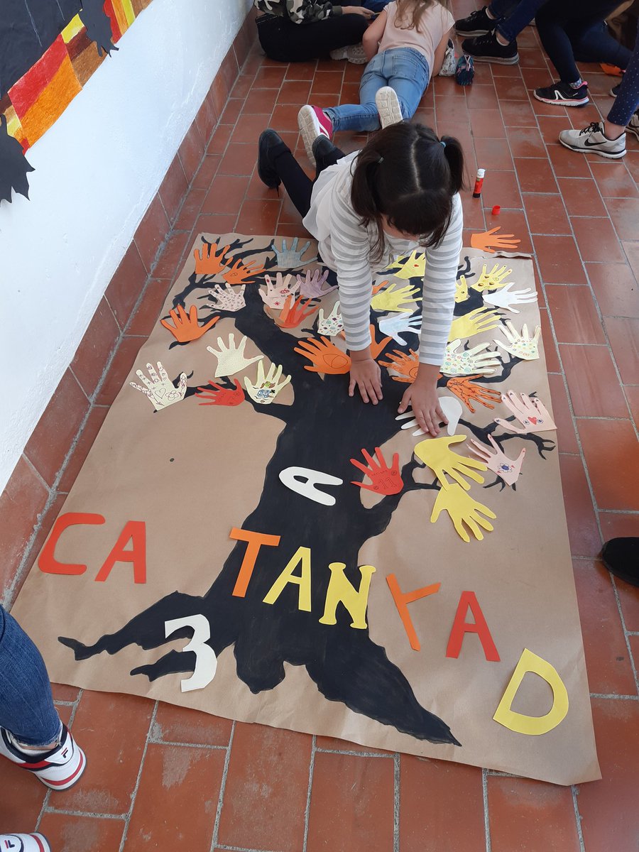 EF3erESO's tweet photo. Celebrem la castanyada tots junts. https://t.co/q6w0v6ID0b