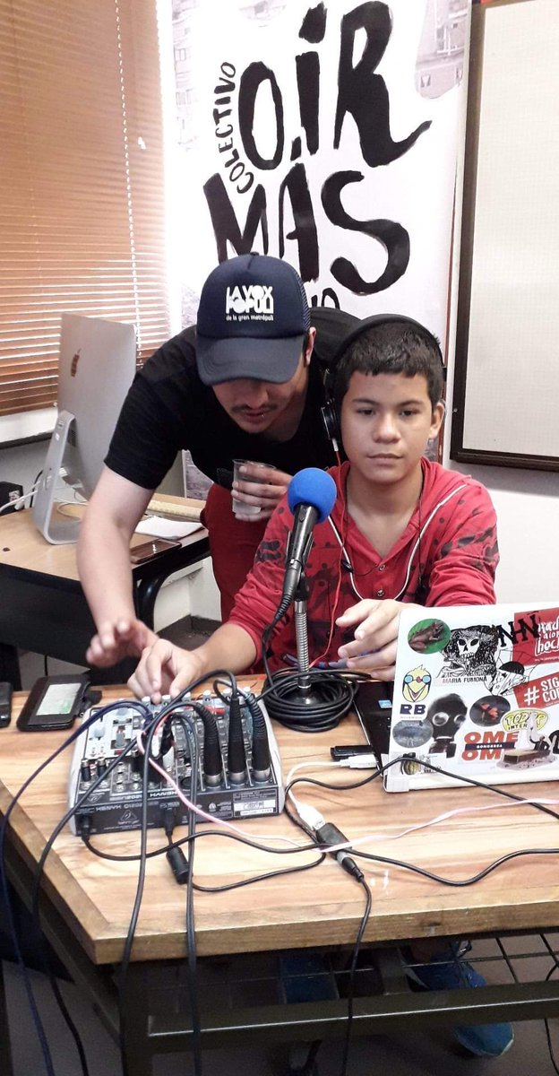 OirmasR's tweet photo. Estamos en vivo https://t.co/4FvEz3uSlv  #8FestivalOírMásRadio https://t.co/pYucAg3bu6