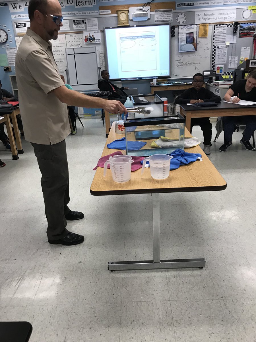MsBurt3's tweet photo. Dry ice labs in Science!! @MsBurt3 @lmsleopards @A_MinearLMS @CBernardSolomon #lmsavid #lmsbest https://t.co/QmOhKbC5vT