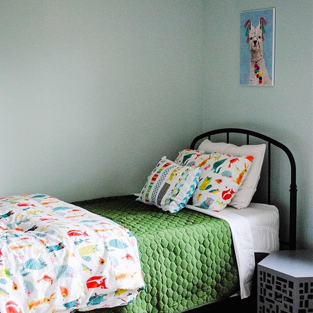 kissmytulle's tweet photo. Thanks to my partnership with #AskForPURPLE, I was able to completely gut and redo Finn and Melanie's room. Wanna see it? #ad https://t.co/VCPynJWOoP
Just LOOK at the change some @AskForPURPLE SoundBreak XP drywall, paint, and new windows made. I'm still amazed. #IC https://t.co/74L0KNJpXz