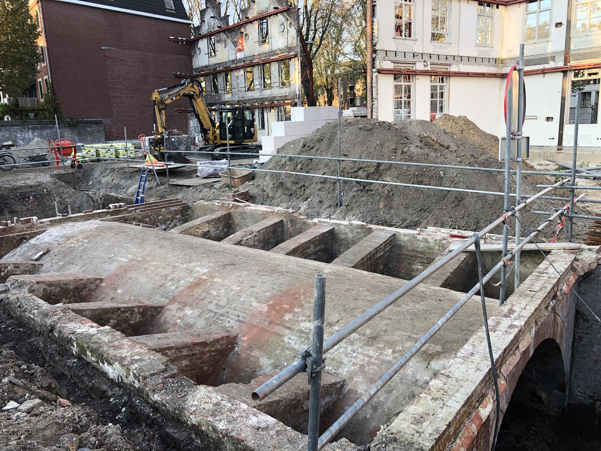 huibvanolden's tweet image. Mooi dat een stukje Binnendieze behouden kan blijven bij een binnenstedelijke ontwikkeling @ErfgoedSHBosch @Erfgoedstem @ErfgoedBrabant . Dank aan de ontwikkelaars van negenheren.nl voor het positief meedenken