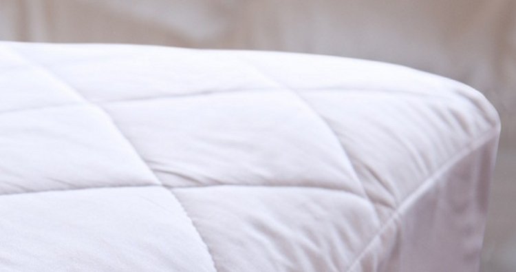 FCCHospitality's tweet photo. Mattress protection. Not always the first thing you think about when preparing a bed but often one of the most important when you consider the investment in a quality mattress.  #hotelbedding https://t.co/q752Pfb6N5 https://t.co/vdMXfqm8kO