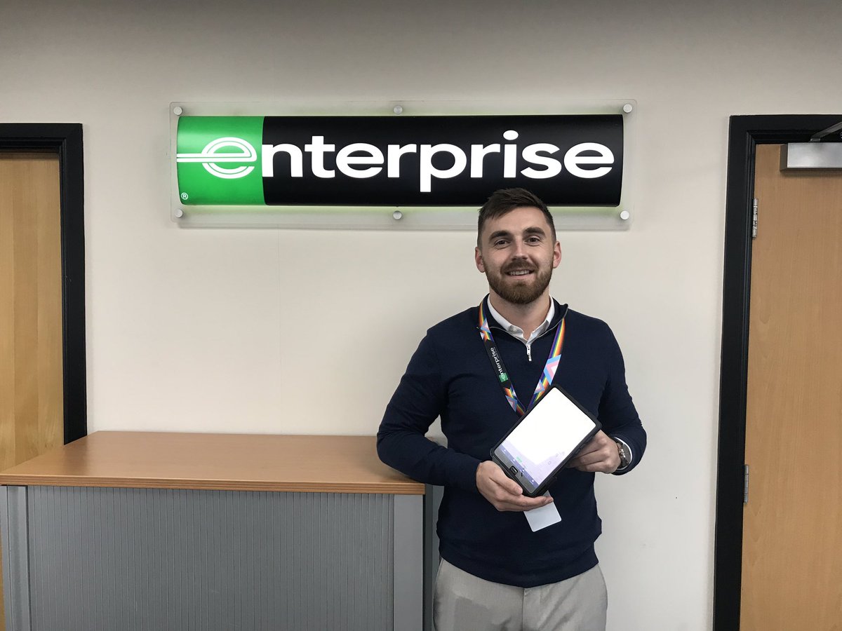 anastasia_erac tweet media