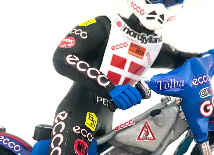 SpeedwayModels's tweet photo. 🇬🇧
Last @nielsenspeedway 🇩🇰 on stock. If anyone is interested feel free to contact ⬇️
speedwaymodels@gmail.com
🇵🇱
Ostatni dostępny Hans Nielsen 🇩🇰 Jeśli ktoś jest zainteresowany zapraszam do kontaktu przez Facebook lub⬇️
https://t.co/rt5qscOtZd
#HansNielsen #speedwaymodels #pitas https://t.co/jk7vp0pw7n