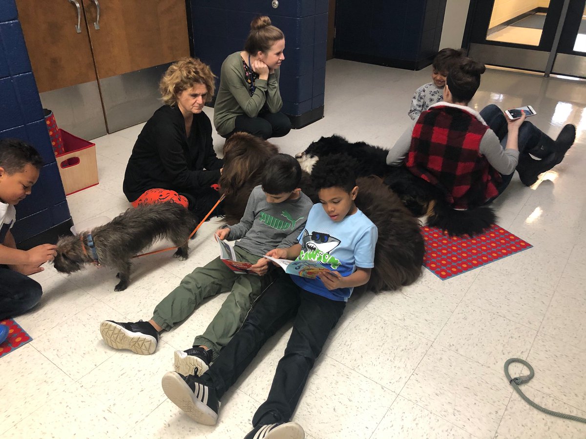 godbold7545's tweet photo. We really enjoyed reading to the dogs today. Thank you so much Ms. Carla for  visiting. https://t.co/bn3Vv5S4Hh