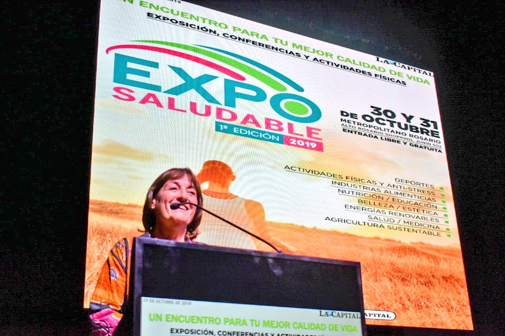 AliciaCiciliani's tweet photo. Participamos de la inauguración de #ExpoSaludable 🌿, encuentro de instituciones, emprendimientos y ONGs que trabajan para mejorar nuestra calidad de vida. Organiza @lacapital y #VidaSana con el apoyo de @ProduccionSF y @MuniRosario. Hoy y mañana en #SalónMetropolitano. https://t.co/lNDyaFete3