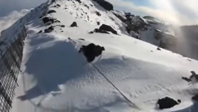生 滑落 の 雪山 ニコ 主 事故 の
