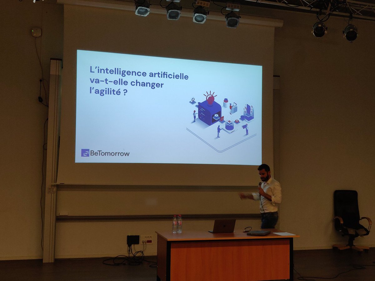#atbdx <a href="/gmantel/">Gilles Mantel</a> ça nous proposer un lien entre #IntelligenceArtificielle et #Agilité (ou futur de l'agilité)