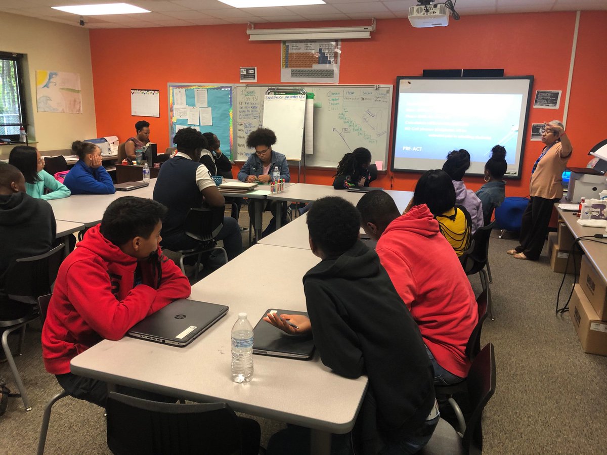 WCEarlyCollege's tweet photo. WCECHS Sophomores listen to school counselor Mrs. Rasonabe concerning the upcoming PreACT exam. https://t.co/fY4yOydrMV