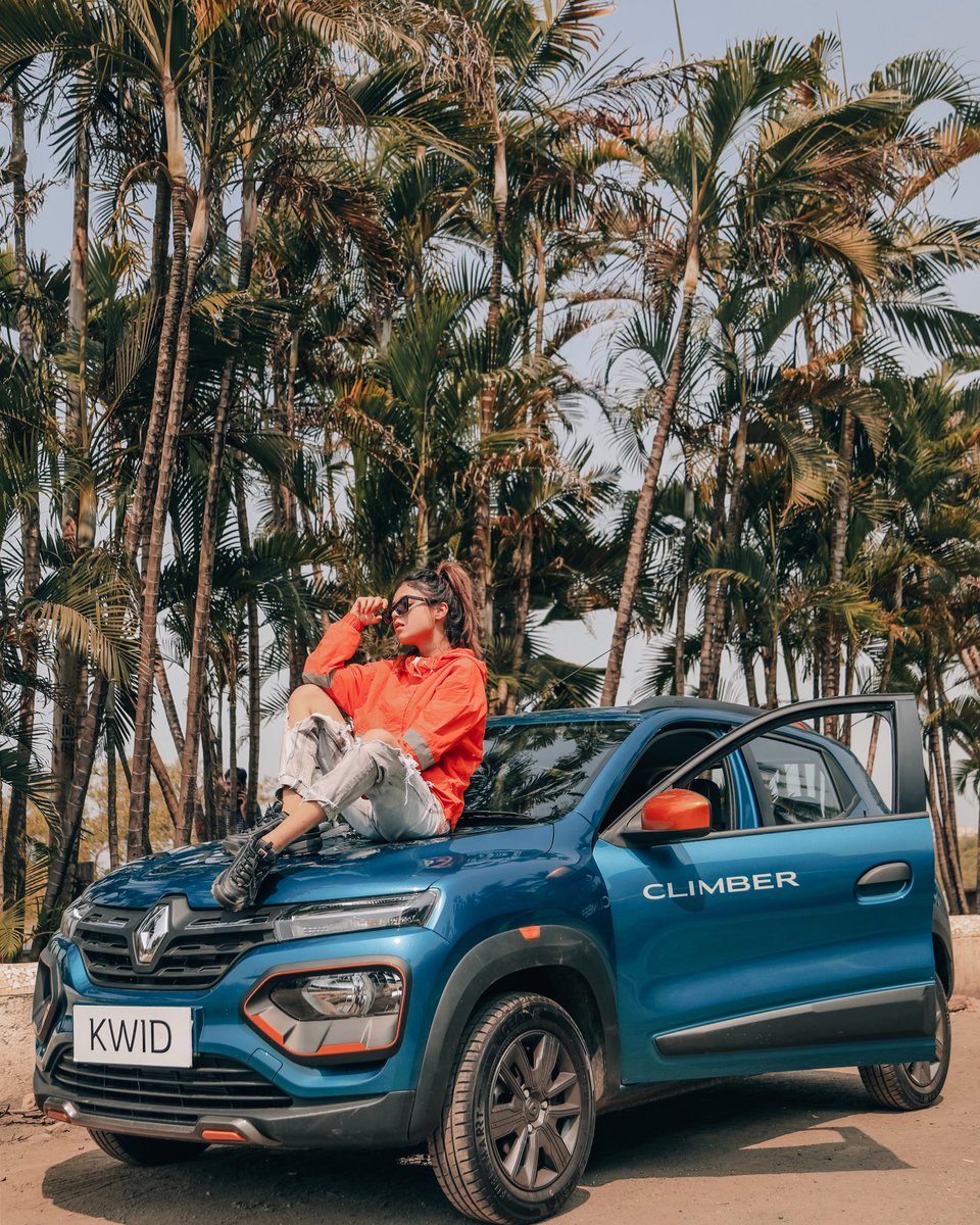 caughtinacuff's tweet photo. Compact Goodness ⭐
As edgy as the all new #RenaultKWID Climber looks, It's tough interiors make it a great pick for those bumpy rides🔥
And I think, it's just the right pick for the busy Mumbai roads ⭐ 
What are you waiting for? Go check it out 👯@RenaultIndia https://t.co/PBa84v6c8S