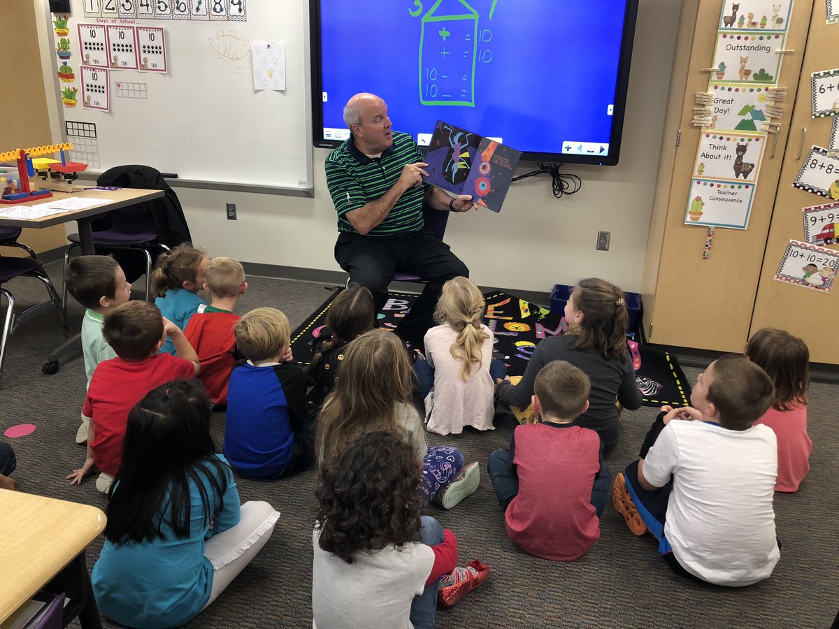 amyboyer73's tweet photo. Year #21 with Mrs. Boyer’s first graders!  We love the Rotary Readers program!!  Thanks @BHSdad  for making a difference in our community!  I like it, I 💜 it , I want some more of it!! https://t.co/o4vL9Vo1Iq