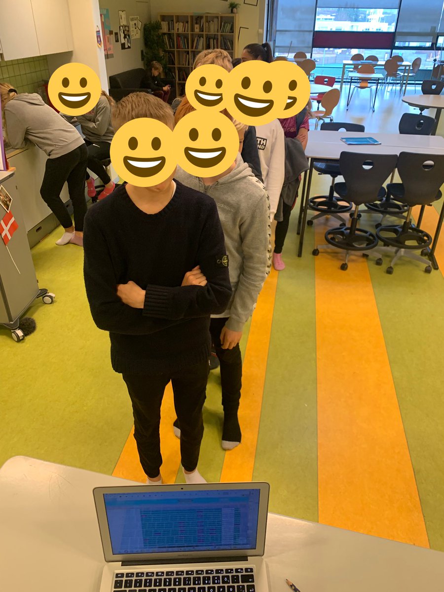 DagbjortJohanna's tweet image. Nemendur bíða spenntir eftir niðurstöðum úr rafrænu prófi. Nemendur fá niðurstöðu um leið og allir sem tóku prófið hafa lokið því. Prófið í fersku minni og nemendur sjá strax hvað var rétt og hvað var rangt. #menntaspjall #goformative