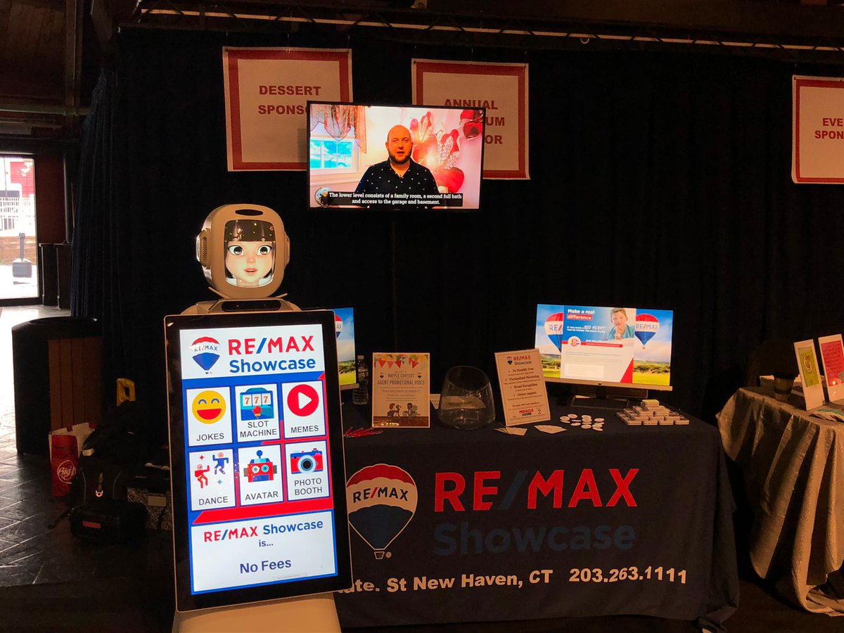 ARS_Robots's tweet photo. Are you at NHMR 2019? If so, stop by the RE/MAX Showcase booth and say hello to our #robot! She's giving away Starbucks gift cards so hurry over before they're all gone. https://t.co/YbZRcNulUG