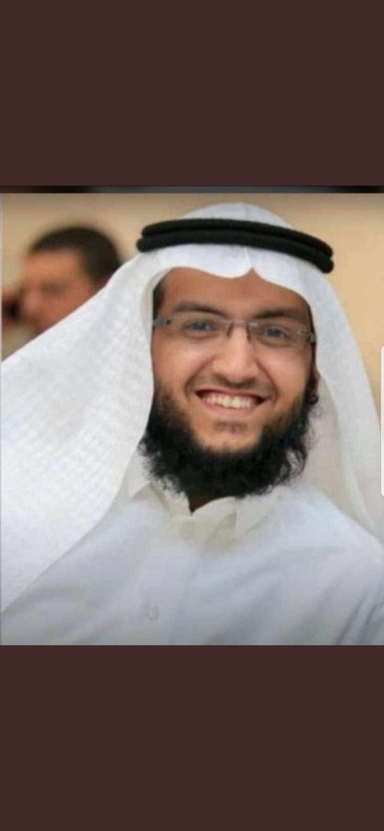 omaralsadan's tweet photo. أسأت الظن بصديقي.. وندمت!
ضربت معه موعداً مهماً، ثم اتصلت بعد.. ساعة وساعتين وأسبوع وأسبوعين.. فلم أجد رد!
حتى اتصل بعد شهر، ليخبرني أنه كان في المشفى قبيل موعدنا، فأخبره الطبيب أنه (مبطون بورم سرطاني)

"فلم يرد من هول الصدمة"
والبارحة تم دفن #مشعل_المطرفي 

يارب اغفر له https://t.co/pazghKEI9b