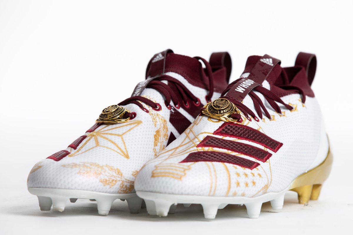 AggieFootball's tweet photo. 💍👟🏈👀

#GigEm https://t.co/pN2vYbobfh