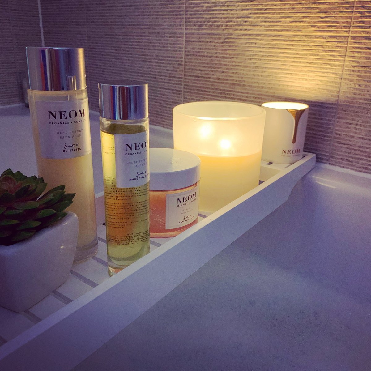 My own bath is goals @NeomOrganics