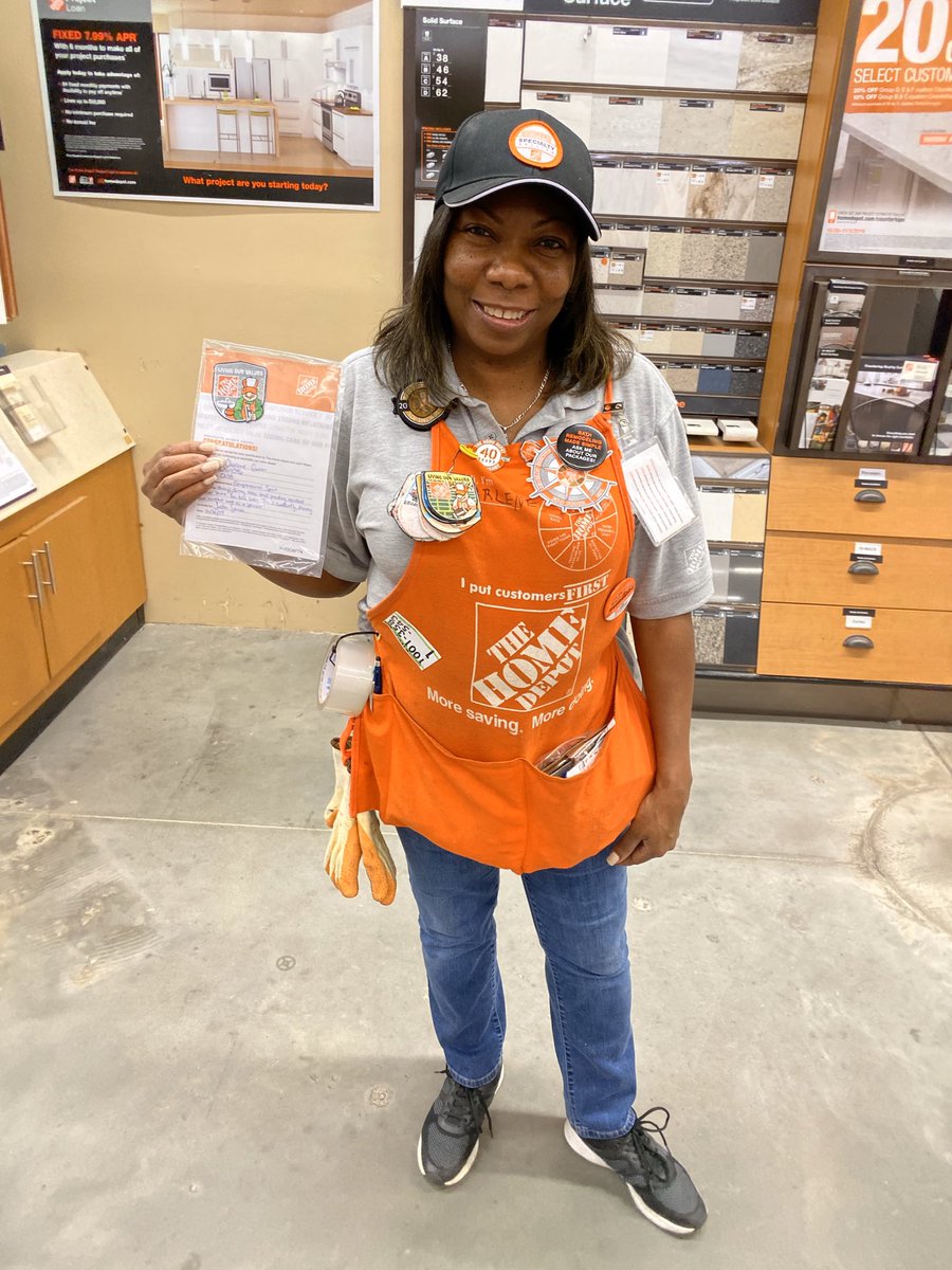 JustinDS0138's tweet photo. Thank you Charlene Green for always providing excellent customer service and driving sales, along with leads and measures! She has remained Tier 1 since beginning as a specialist. Keep up the great work! @arleneeking @Carell_R @shock_stephanie @ChrisBergHD https://t.co/n4QXUY150d
