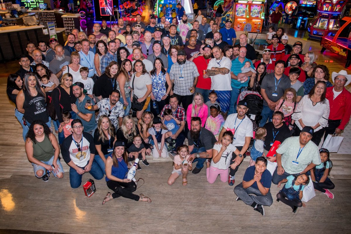 KovachEnclSys's tweet photo. Kovach Family Fun Day 2019 was a hit! What a great way to celebrate everyone’s hard work this year and say “thank you” for a job well done.
#employeeappreciation #familyfun #workhardplayhard https://t.co/Qn1FlRg2zp