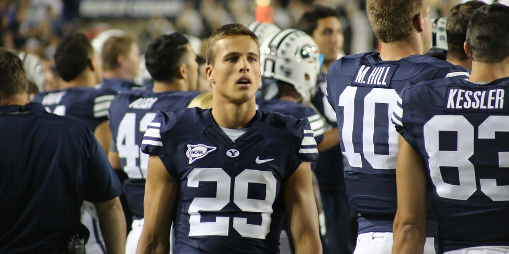 The <a href="/NCAA/">NCAA</a> announced it has moved toward allowing collegiate athletes to profit off their name &amp; likeness. What does this mean for college player licensing? Our SVP of Industry Relations &amp; Information <a href="/mbrochLIMA/">Martin Brochstein</a> explores these developments:bit.ly/2N03wu5 #Thisislicensing