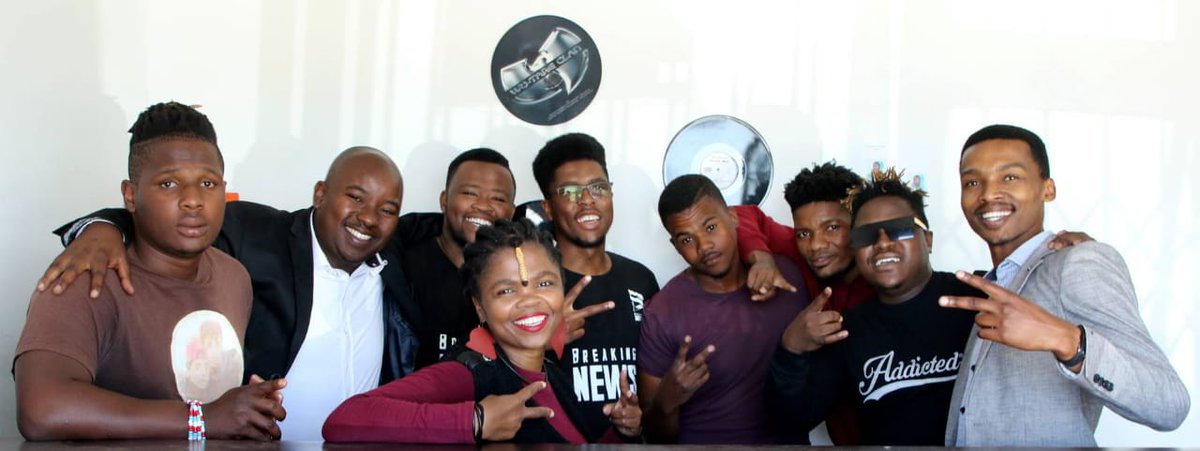 NathiRasi's tweet photo. #NMBMixedGenreCompilation
Ningathi Zange Sinixelele Syaqhuba Rhulumente #PE #ebhayi #nmb #Mboz #EC #KwaJoe #Dubhayi Read More about this Beautiful project This Friday in @HeraldPE Papers Headlining. https://t.co/y6XLi0HF4l