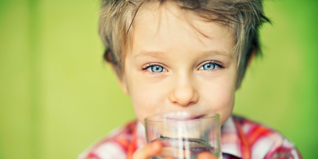 Healthy Directions (@healthydir) on Twitter photo Say NO to #juice for your kids! High in #fructose & carbs and low in fiber, it can send their #bloodsugar on a topsy-turvy ride—and a topsy-turvy mood will likely follow. bit.ly/BSMomTips Say NO to #juice for your kids! High in #fructose & carbs and low in fiber, it can send their #bloodsugar on a topsy-turvy ride—and a topsy-turvy mood will likely follow. bit.ly/BSMomTips