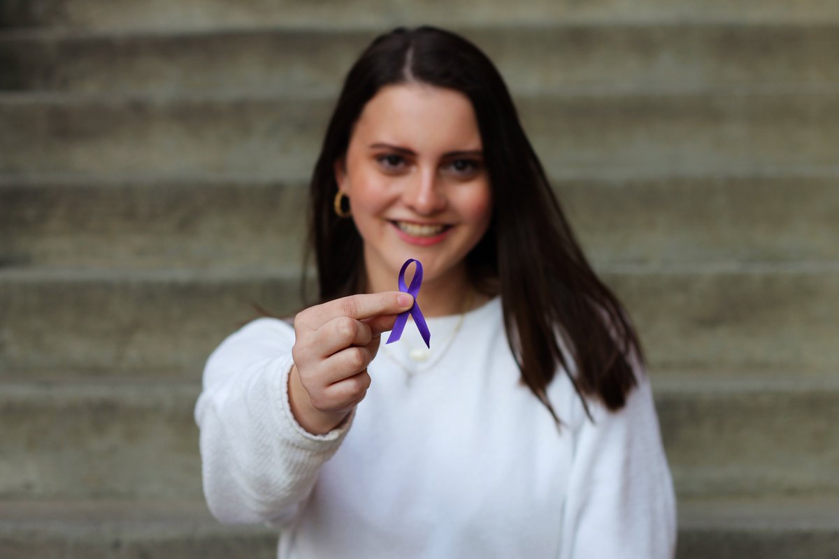 SDTphilanthropy's tweet photo. Domestic violence hotlines receive over 21,000 calls a day which is approximately 15 calls every minute.
#AwarenessWednesday #DVAM19 #LoveShouldntHurt https://t.co/PGoiQgc2YB