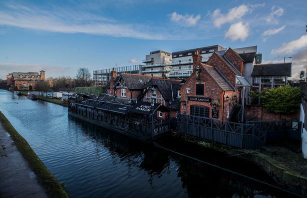 #Sale is a great place for families to buy in #GreaterManchester. Great schools, a key commuter spot and still plenty of housing bargains to be found. #Trafford #property buff.ly/2MngCRX