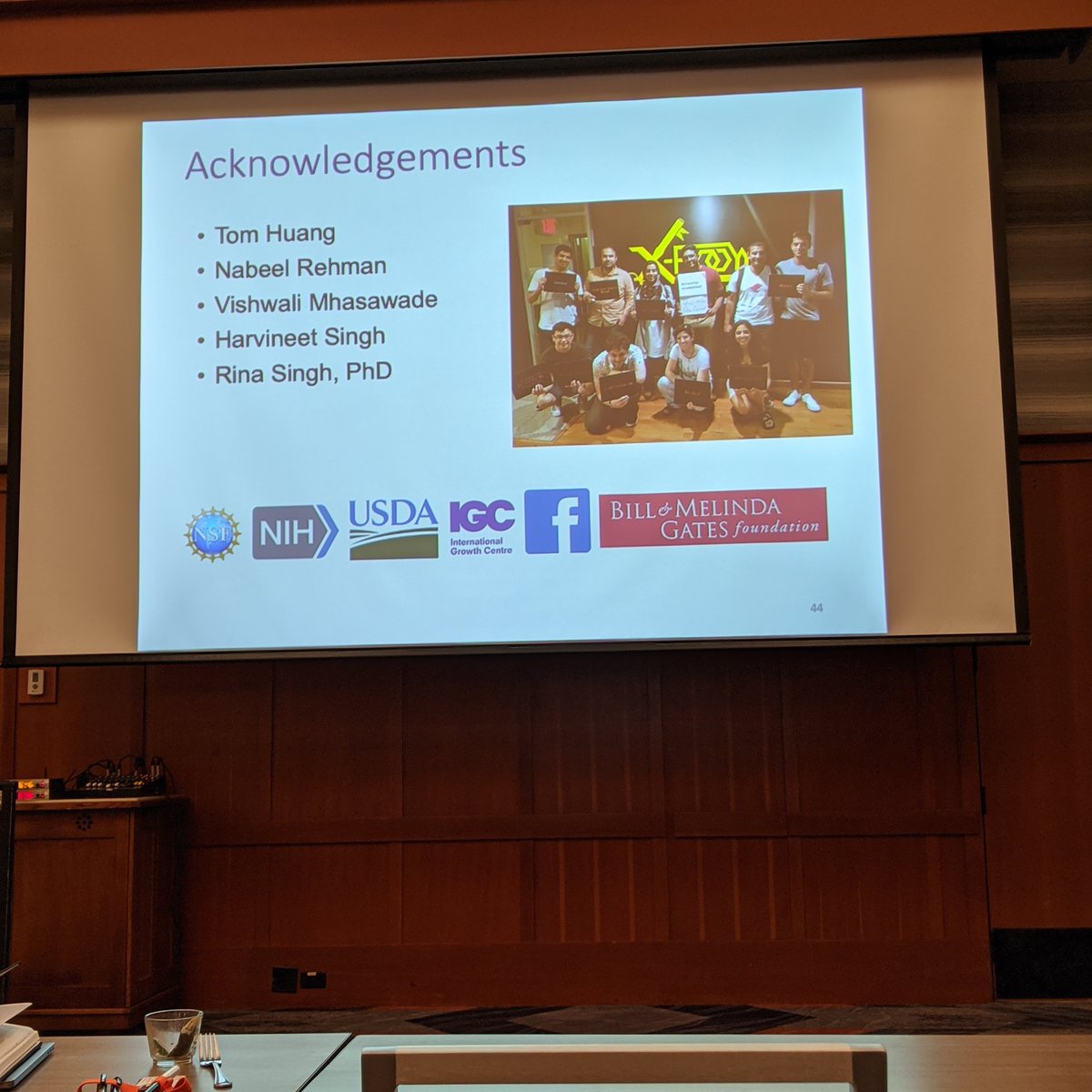 laroyo's tweet image. #Keynote by @rumichunara at @hcomp_conf #HCOMP2019 #crowdsourcing #public #health data @nyuniversity