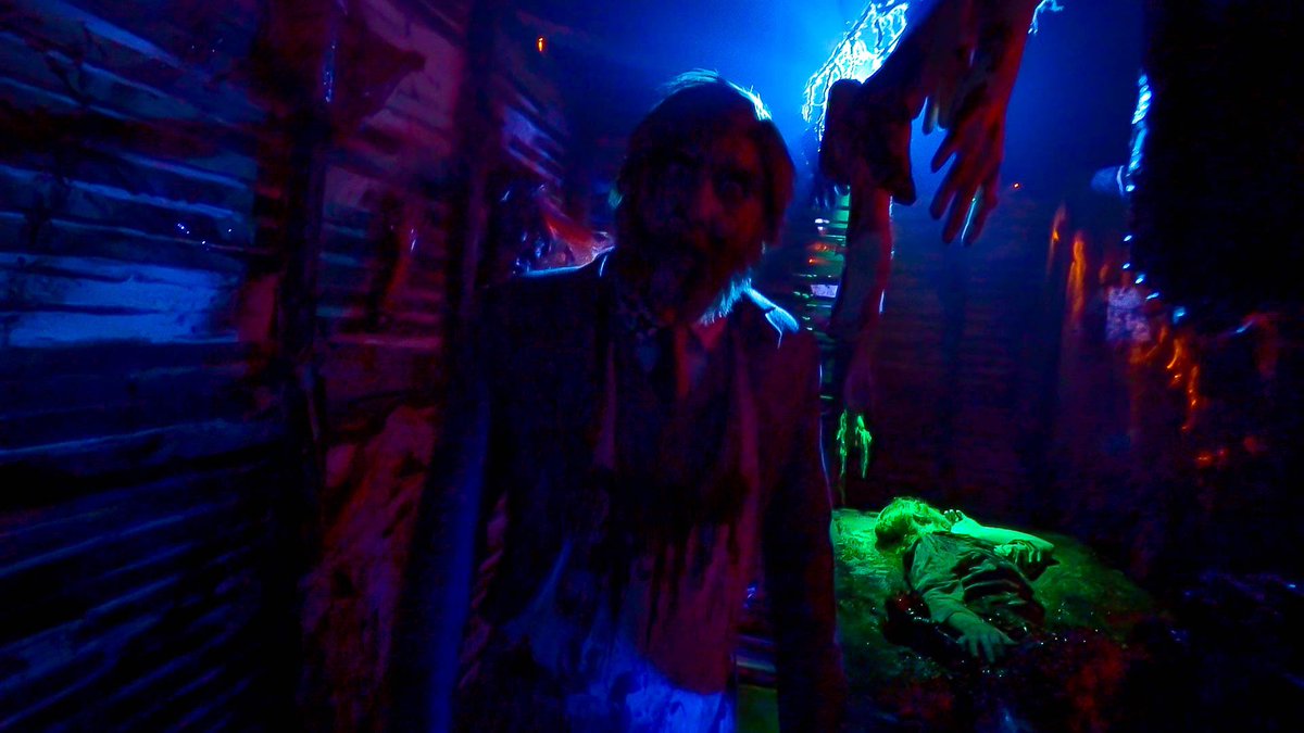 While we are combing through all of the awesome footage from LA this past weekend, this weeks video is a flow-through of the maze “Muder Island” at Dark Horizon.

Murder Island Maze Flow-Through POV Dark Horizon Orlando 2019 | Binaural 3D Audio youtu.be/8gwh2M-Eo-c