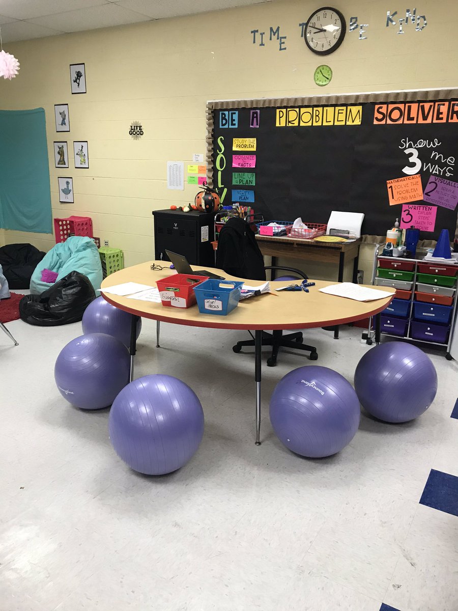 MissKnott89's tweet photo. Loving our new ball chairs during station time! It helps us move our bodies while we move our minds! #ActiveSeating #FlexibleSeating #MakeMathFun #BouncingBrains @usingyournoggin @Cambridge_CS https://t.co/Dbt5WQhCG7