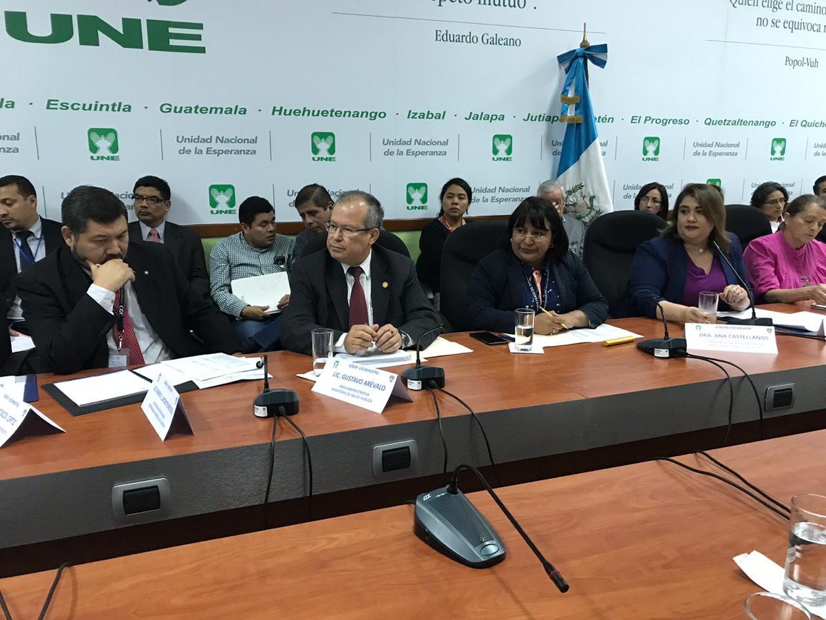 MinSaludGuate's tweet photo. #AccionesDeSalud | El viceministro de #MPSAS, Lic. Gustavo Arévalo, asiste a citación de la bancada UNE, en la cual abordan el tema del Presupuesto 2020 asignado a ONGs. 

En la reunión participan representantes de más de 40 ONG’S, que reciben presupuesto del #MSPAS. https://t.co/Foo9xxHKUr