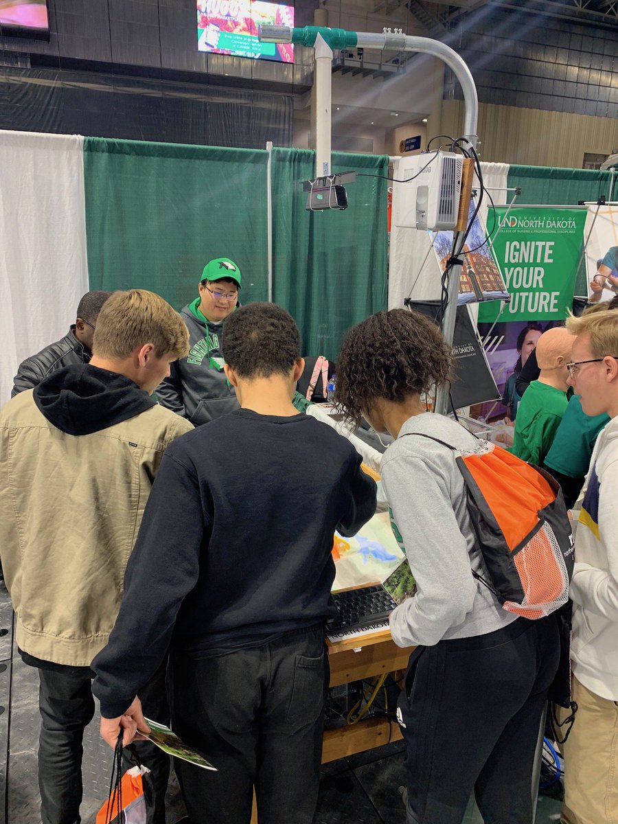 UofNorthDakota's tweet photo. We're excited to be at the @AlerusCenter for today's Northern Valley Career Expo, along with 1,900 area sophomores!

Stop by and say hi! 👋😄

#UNDproud #NVCE @nv_careers https://t.co/TJZiYfvV7j