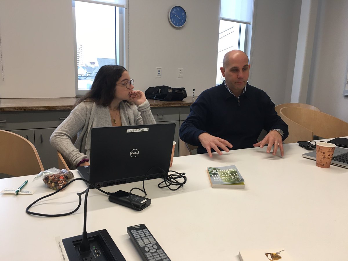 BTNewVisionsBus's tweet photo. Amazing things happening with American Real! Thank you @rogerbrooks for hosting Lex! #futurepodcaster #BePatriotProud #Broomeisgood @BtNewVisions https://t.co/NIx8DvjcSv