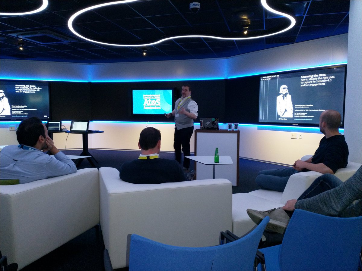 svelde's tweet image. Victor Sanches about Storming the Data at the @Azure_IoT_Com Community event. Hosted by @AtosNL #yourexpert #MVPBuzz