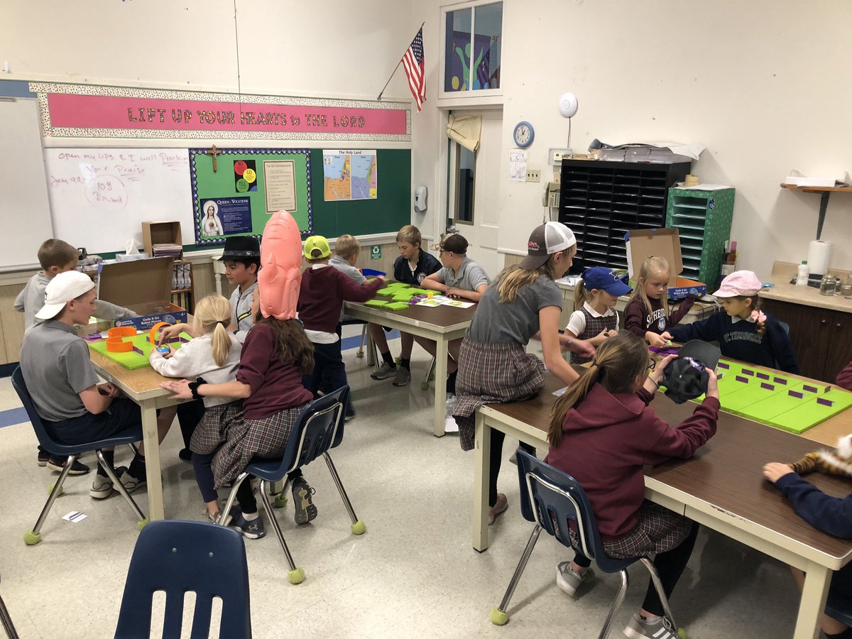 sttscience's tweet image. Rainy day = STEM day! #codeandgo