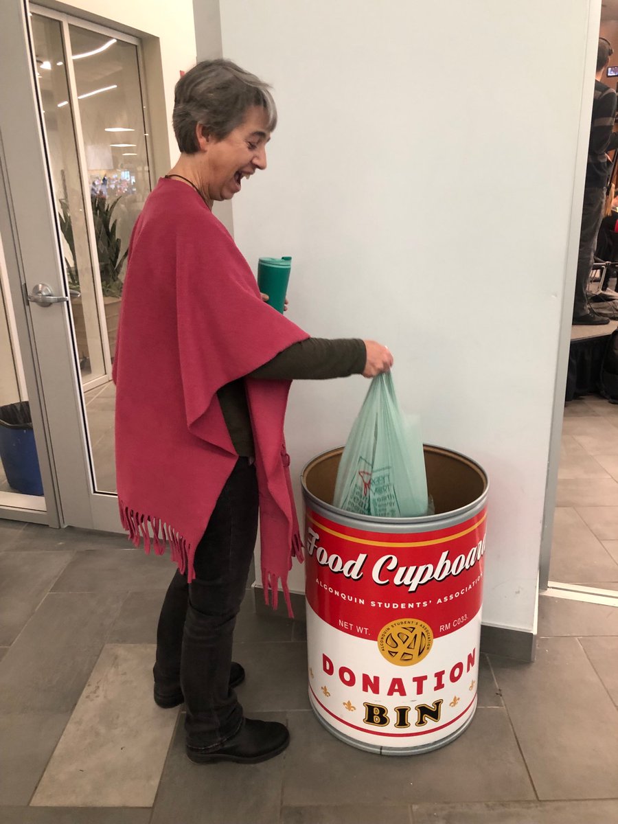 claude_brule's tweet photo. TY to @AlgonquinColleg employees like Michelle, who brought non-perishable items for @AlgonquinSA Food Cupboard, as they walked in our first Town Hall of the year. https://t.co/4Ms7xpxgqn