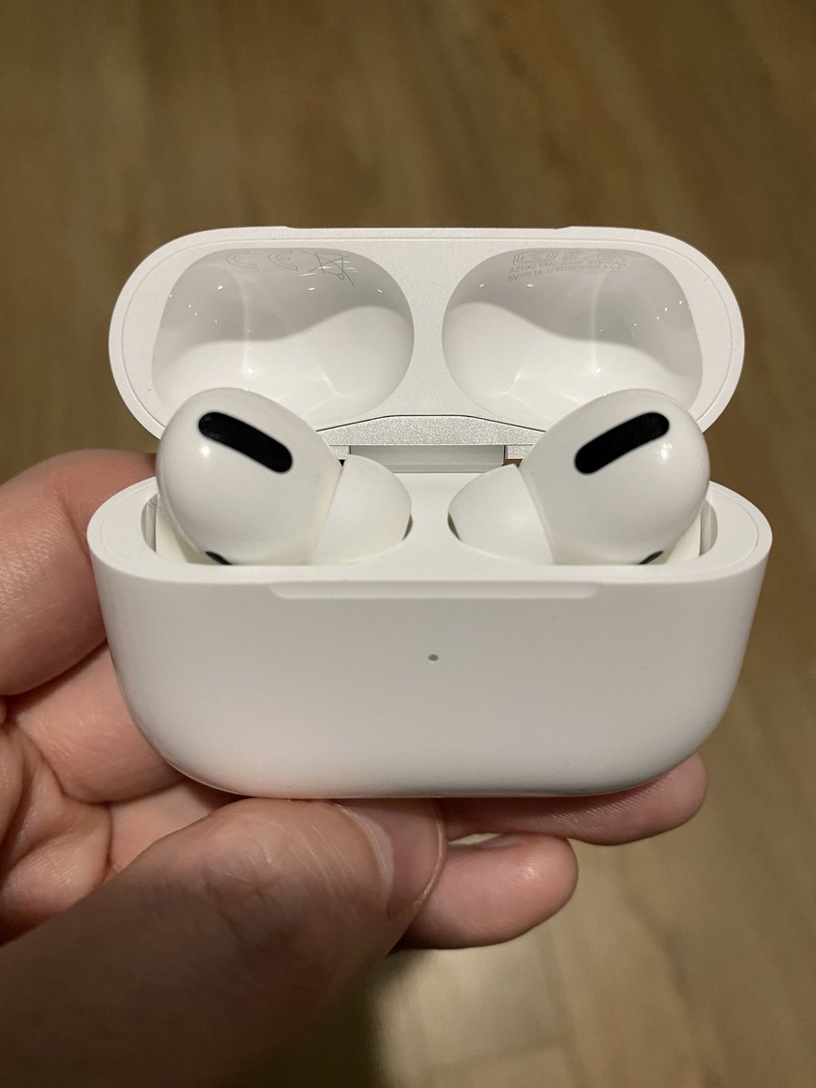 Pakistani USA Incessant Tom Warren on Twitter: "Ok so AirPods Pro. Good things: • noise cancellation is 😲 • fit is really snug • good sound considering the size bad things: • touch controls are Pakistani USA Incessant Tom Warren on Twitter: "Ok so AirPods Pro. Good things: • noise cancellation is 😲 • fit is really snug • good sound considering the size bad things: • touch controls are