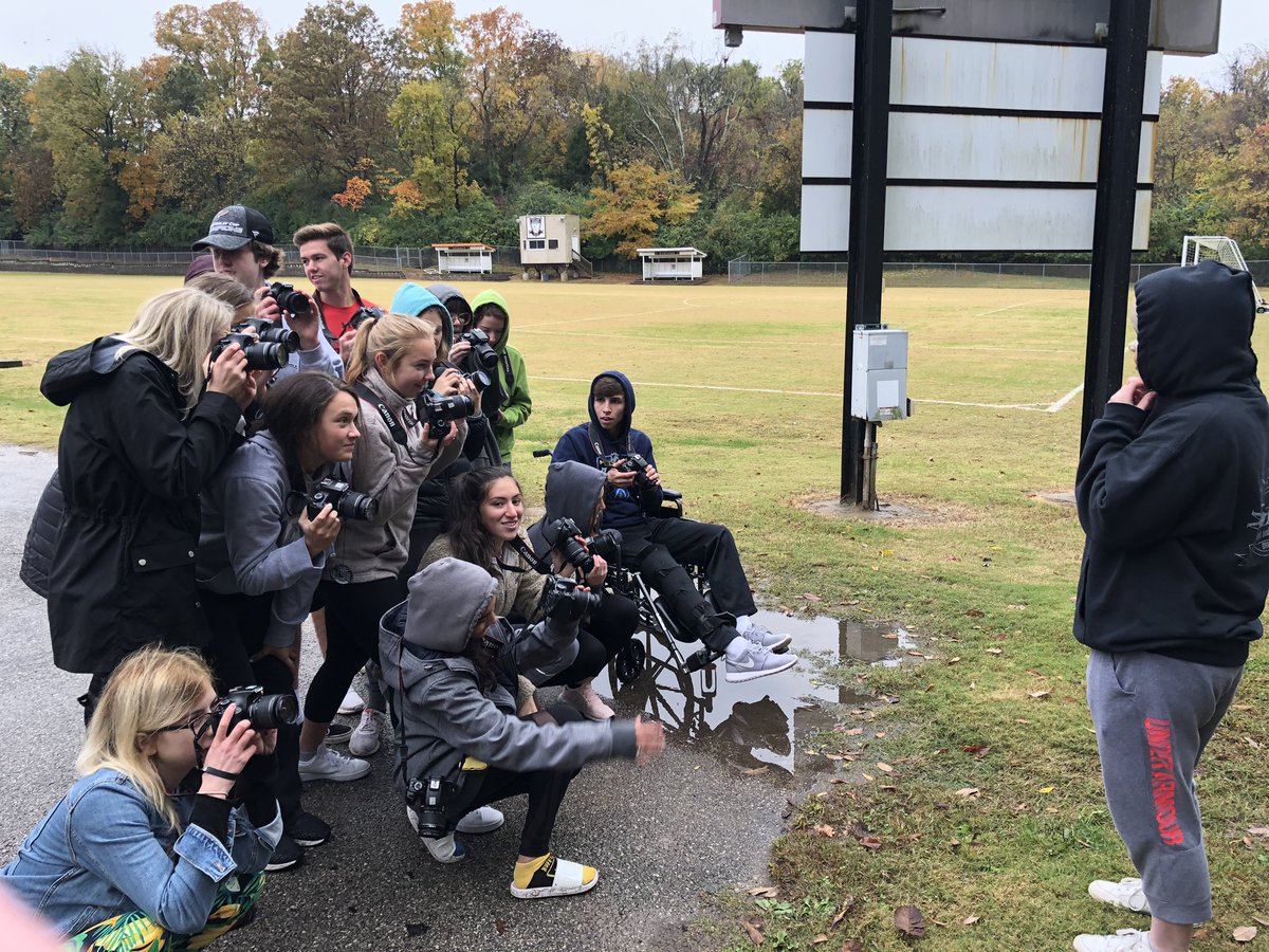 Hoban_AP_Art's tweet photo. We braved the cold again! #coloredsmokephotography #shutterbombs #rshsphoto @RSHSPrincipal https://t.co/YnLyXNAHv3