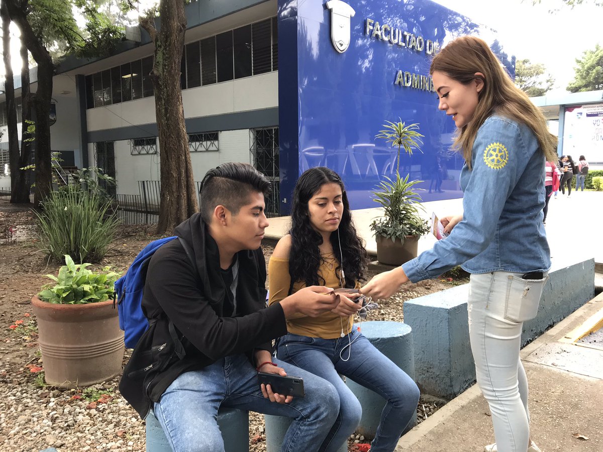 AlbanClub's tweet photo. El día de hoy iniciamos acciones de prevención de enfermedades virales como la Influenza AH1N1 esto en conjunto con Seguro Popular.
#Rotaract #Rotary @JC_MarquezH @SSO @Donato_Casas https://t.co/VJ59WTS1sT