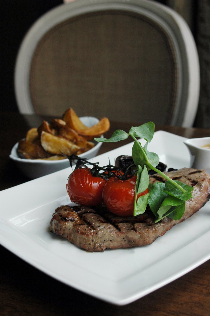 Making plans for the weekend? 🍴

Enjoy 2 courses from our Market Menu for £14.95 or 3 for £17.95, price includes a soft drink, 1/2 pint of beer or a glass of wine! 
Book your table now on 0141 559 6799 #glasgowfoodie #glasgowlife #marketmenu #glasgowfood #peoplemakeglasgow