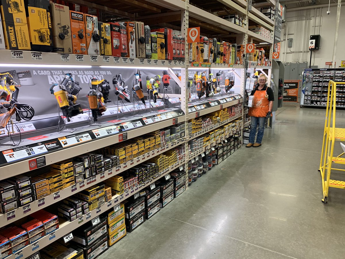 The Home Depot 0374 tweet media