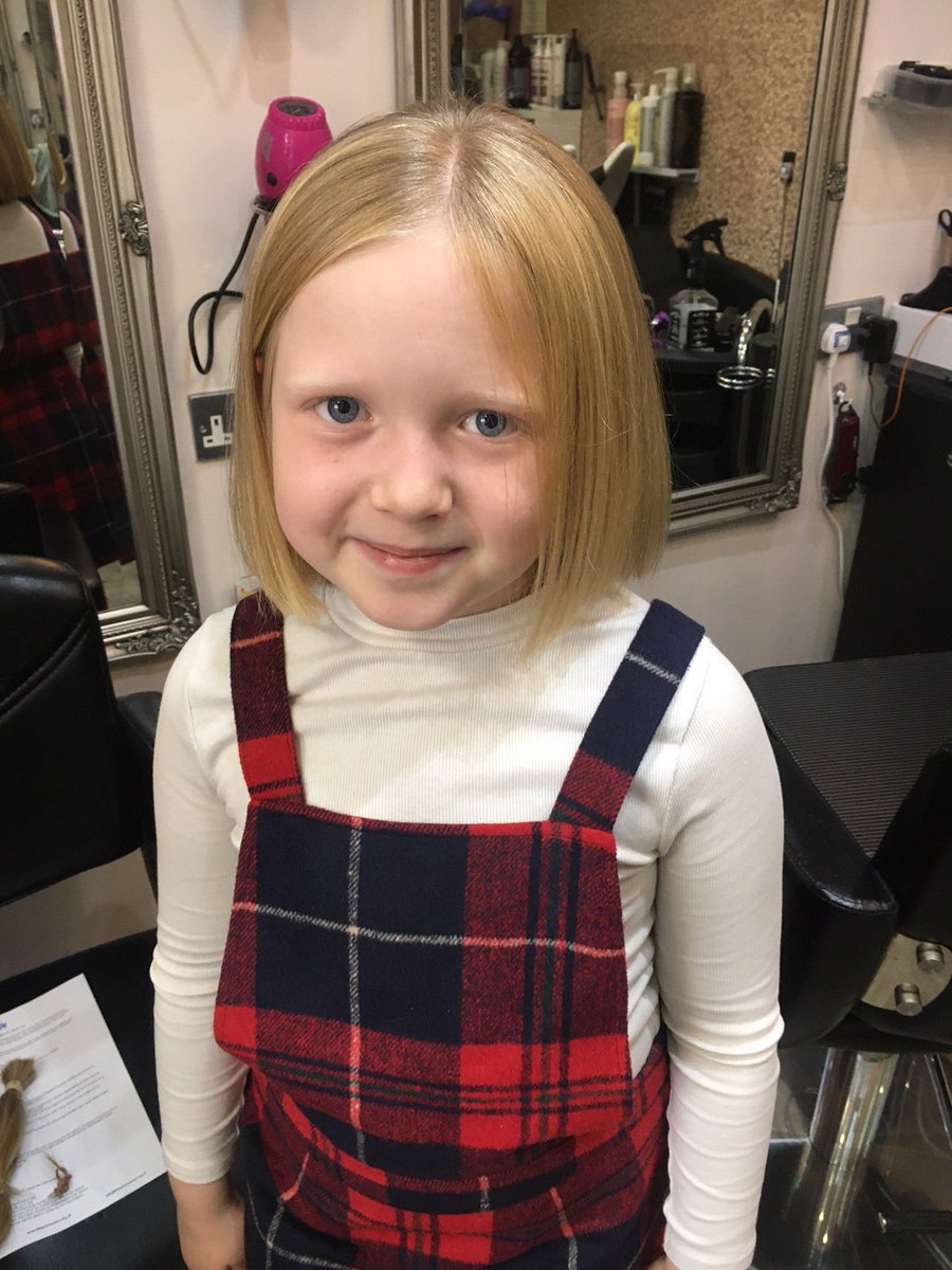 rclaydonsmith's tweet photo. So proud of my munchkin, she had her beautiful hair cut today for #littleprincesstrust so they can make a wig for a child with cancer https://t.co/MEZzMOQPwG