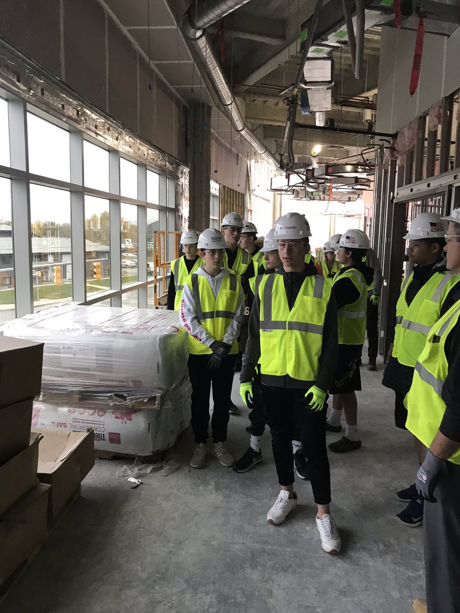tuchrello's tweet photo. GeoTech Touring Rochester General Hospital Expansion. @SchroederHS @ThomasTitans https://t.co/KkF6XDbmRx