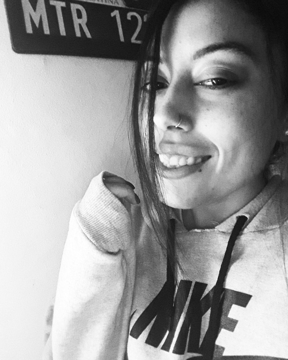 Erylei20's tweet photo. Buen miércoles para todxss ! https://t.co/OvcReExRYM